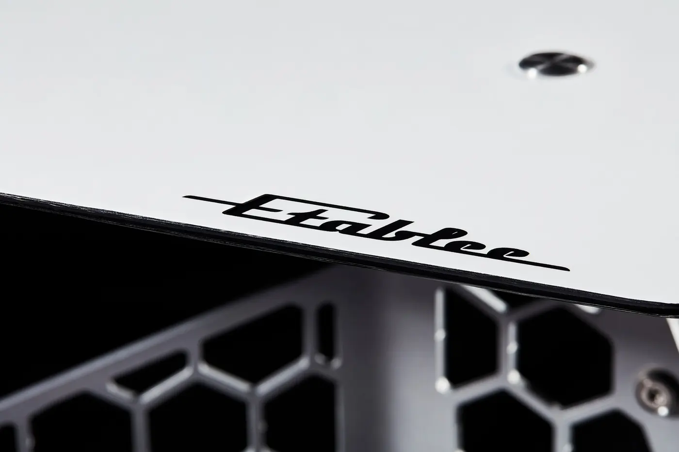 Etablee script on the carbon fibre top